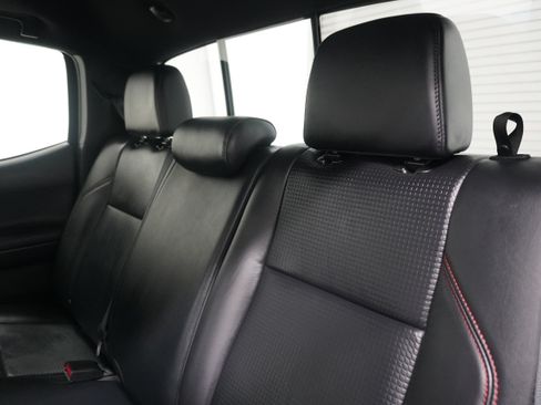 Used 2019 Toyota Tacoma TRD Pro AWD/4WD image 12