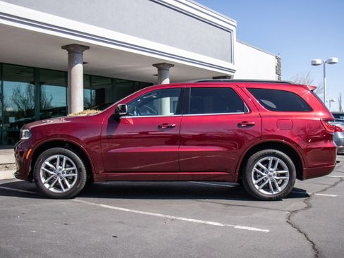 Used 2023 Dodge Durango GT image 4