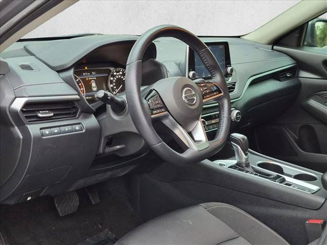 Used 2019 Nissan Altima 2.5 SV FWD image 9