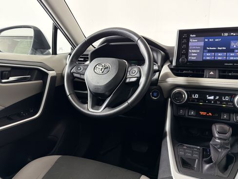 Used 2020 Toyota RAV4 XLE w/ Convenience Package AWD/4WD image 28