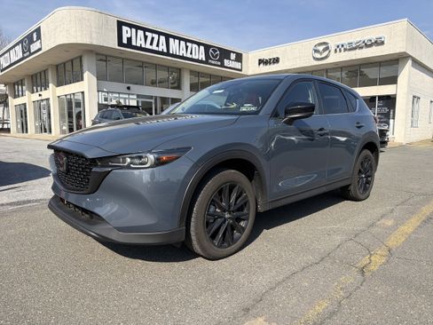 Certified 2025 MAZDA CX-5 Carbon Edition image 3