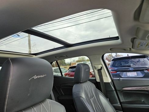 Certified 2023 Buick Envision Avenir image 10