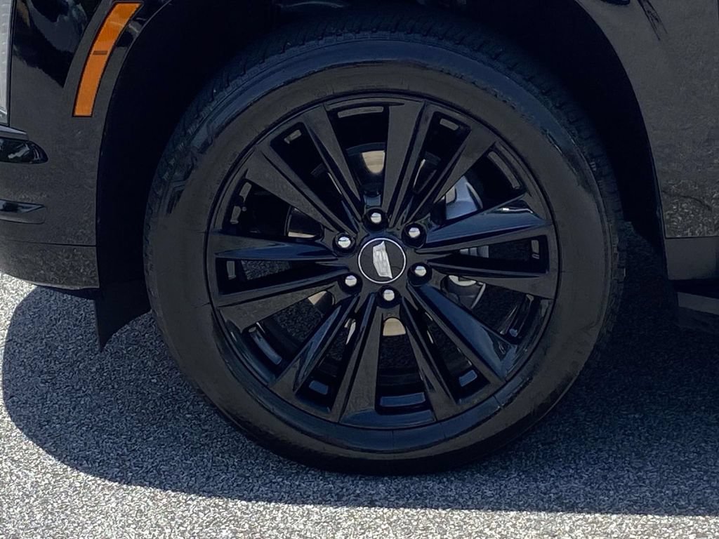 Certified 2025 Cadillac Escalade Sport AWD/4WD image 9