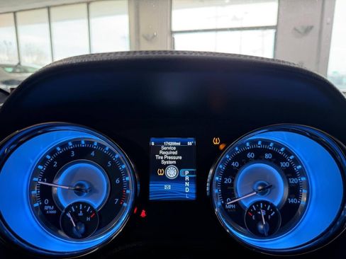 Used 2013 Chrysler 300 image 27