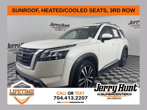 Used 2023 Nissan Pathfinder Platinum FWD image 1