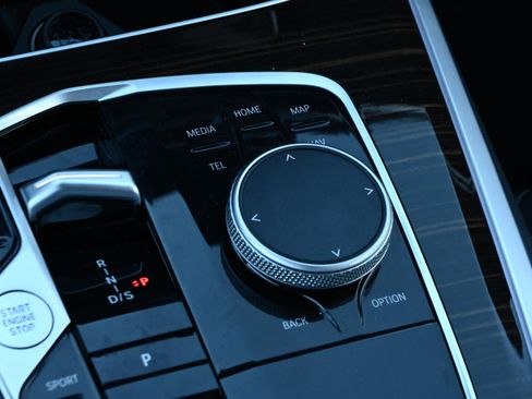 Certified 2025 BMW X5 xDrive40i image 18