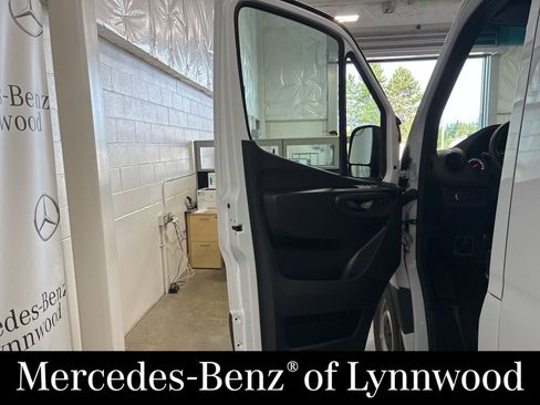 New 2025 Mercedes-Benz Sprinter 2500 image 6