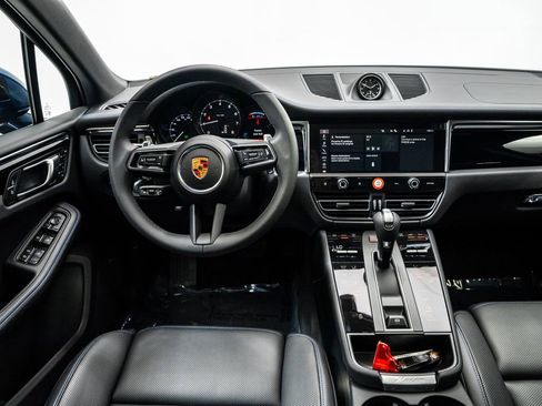 New 2026 Porsche Macan AWD/4WD image 14