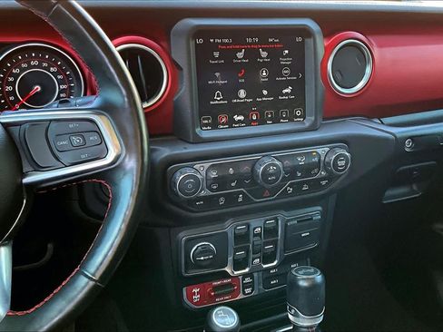 Used 2021 Jeep Wrangler Unlimited Rubicon AWD/4WD image 11