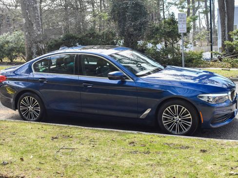 Used 2019 BMW 530i xDrive w/ Convenience Package image 10