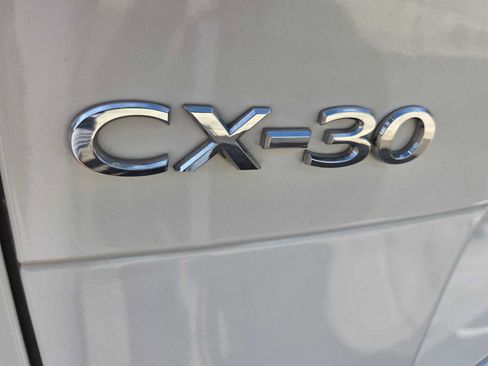 Used 2020 MAZDA CX-30 FWD w/ Premium Package image 16
