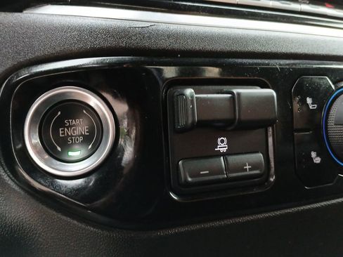 Certified 2025 Chevrolet Silverado 2500 LT AWD/4WD image 17