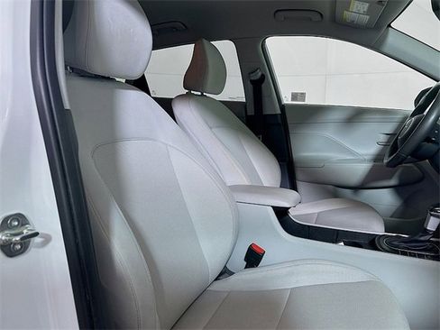 Used 2024 Hyundai Kona SEL image 25