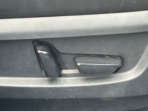 Used 2019 INFINITI QX50 Luxe AWD/4WD image 36
