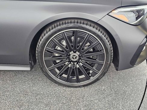 New 2026 Mercedes-Benz CLE 300 4MATIC Coupe image 9