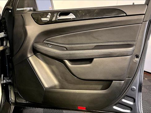 Used 2018 Mercedes-Benz GLE 350 4MATIC image 23