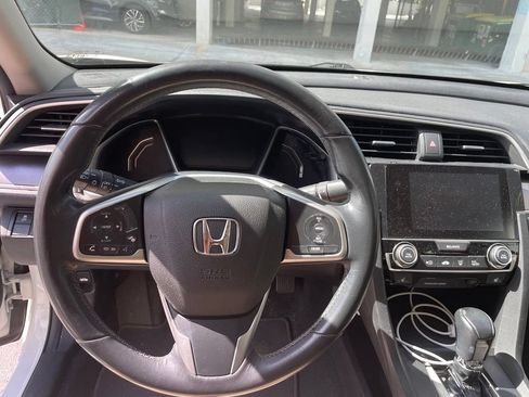 Used 2017 Honda Civic EX-L image 4
