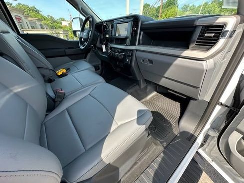 New 2026 Ford F350 XL w/ XL Chrome Package AWD/4WD image 21