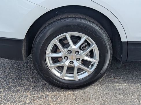 Certified 2024 Chevrolet Equinox LT AWD/4WD image 3
