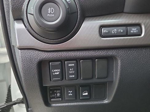 Used 2020 Nissan Titan PRO-4X w/ Pro-4x Convenience Package image 23