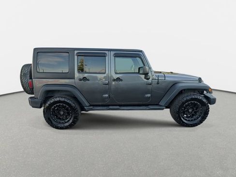 Used 2017 Jeep Wrangler Unlimited Sport w/ Connectivity Group AWD/4WD image 4