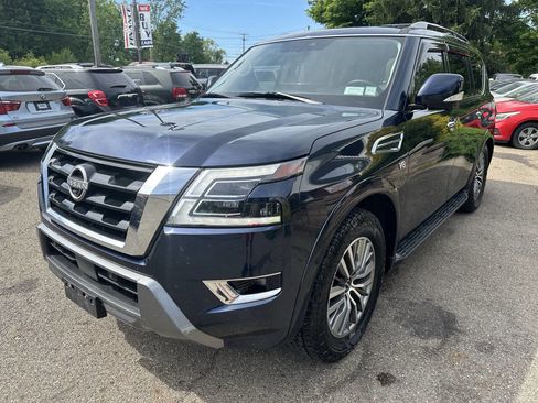Used 2021 Nissan Armada SL w/ Captain's Chairs Package AWD/4WD image 2