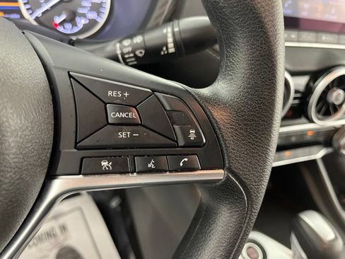 Used 2023 Nissan Sentra SV FWD image 23