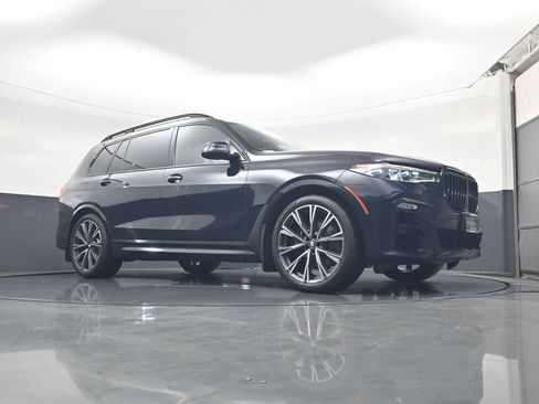 Used 2021 BMW X7 M50i w/ Executive Package image 20