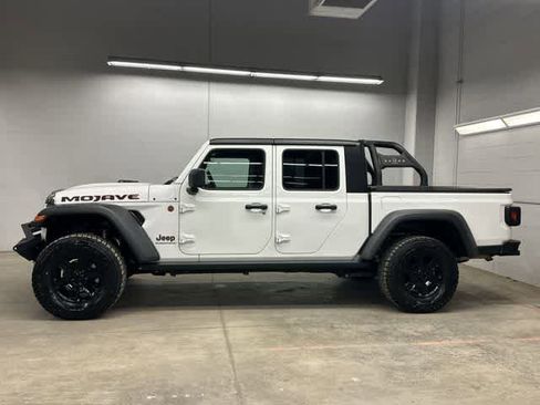 Used 2023 Jeep Gladiator Mojave w/ Trailer Tow Package AWD/4WD image 2