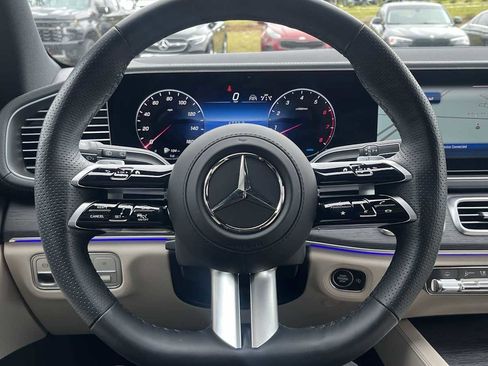 Certified 2025 Mercedes-Benz GLS 450 4MATIC image 40