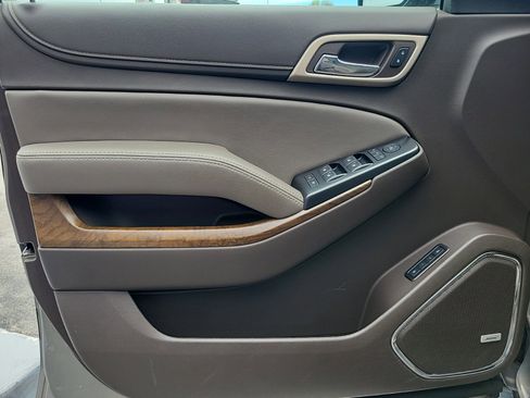 Used 2019 GMC Yukon Denali w/ Denali Ultimate Package image 27