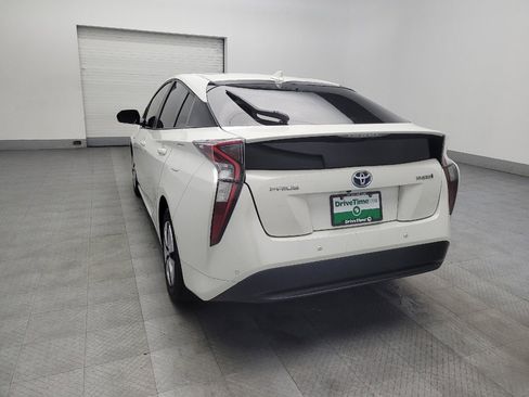 Used 2018 Toyota Prius Four image 5