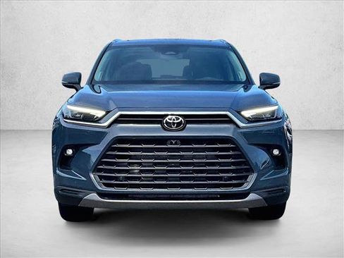 Used 2026 Toyota Grand Highlander AWD image 3