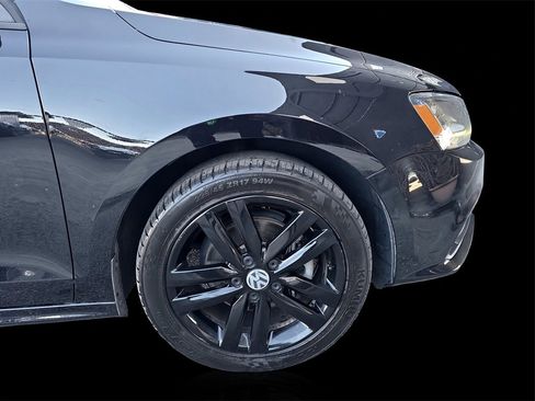 Used 2018 Volkswagen Jetta Sport image 26