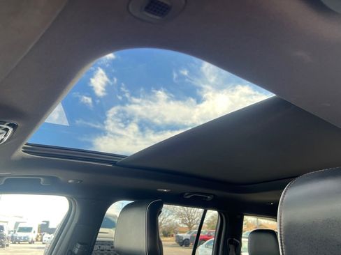 Used 2023 Jeep Grand Cherokee L Summit w/ High Altitude Package image 7