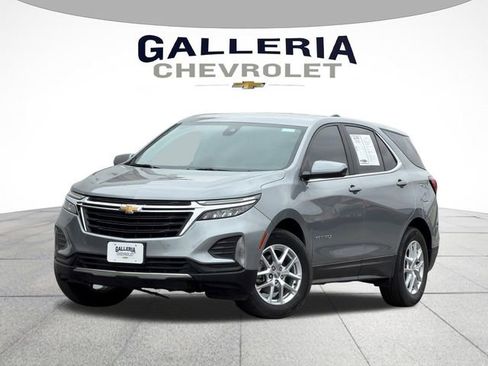 Used 2023 Chevrolet Equinox LT image 1