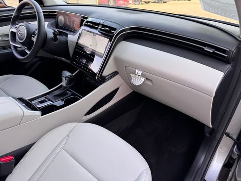 New 2024 Hyundai Tucson SEL w/ Convenience Package FWD image 16