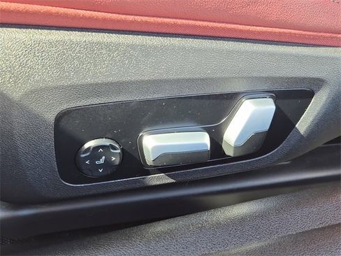 Used 2024 BMW 430i xDrive Convertible w/ M Sport Package image 18