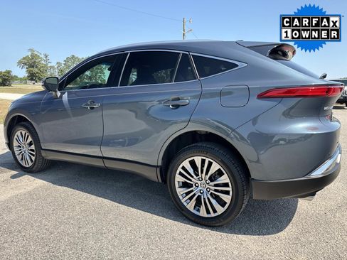Used 2022 Toyota Venza XLE AWD/4WD image 6