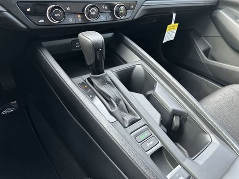 New 2025 Honda Accord SE image 18