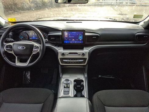 Certified 2022 Ford Explorer XLT image 7