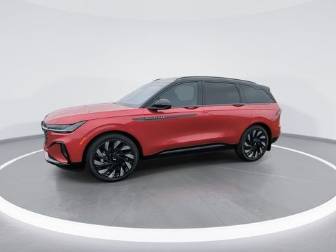 Used 2024 Lincoln Nautilus Reserve w/ Equipment Group 203A image 4