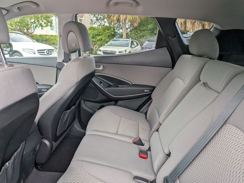 Used 2018 Hyundai Santa Fe Sport FWD image 14