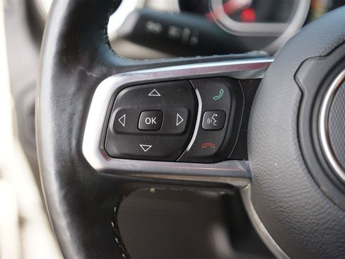 Used 2019 Jeep Wrangler Unlimited Rubicon AWD/4WD image 22