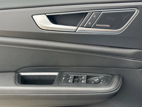 New 2026 Volkswagen Atlas Cross Sport SEL Premium R-Line image 11