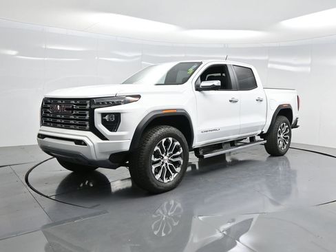 Used 2024 GMC Canyon Denali image 53