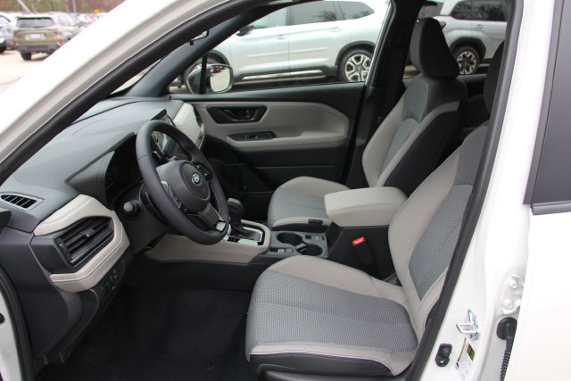 Used 2025 Subaru Forester Premium AWD/4WD image 17