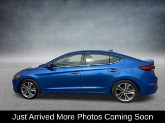 Used 2017 Hyundai Elantra Limited w/ Limited Tech Package 04 video 2