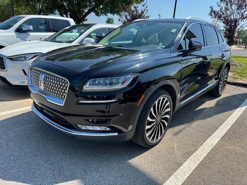 Used 2022 Lincoln Nautilus Black Label w/ Class II Trailer Tow Package AWD/4WD image 3