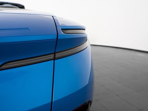 Used 2024 Aston Martin DB12 Convertible RWD image 30